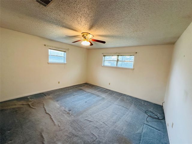 1138 Usher Street, Benbrook, TX 76126