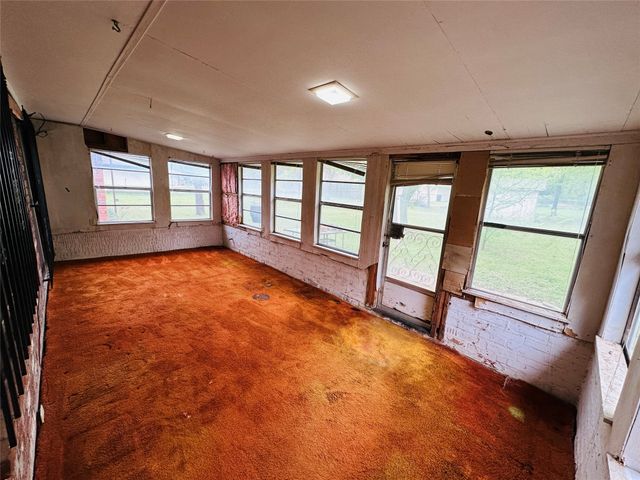 1138 Usher Street, Benbrook, TX 76126