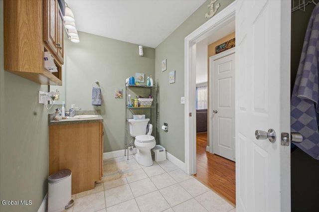 4 Mockingbird Lane, Moreau, NY 12828