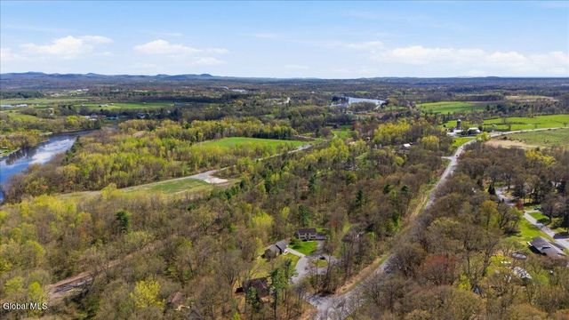4 Mockingbird Lane, Moreau, NY 12828