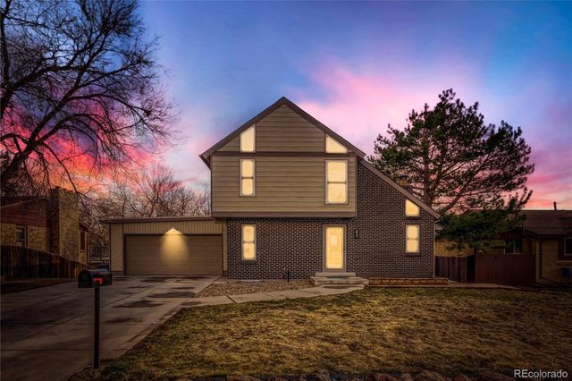 8644 W 66th Circle, Arvada, CO 80004