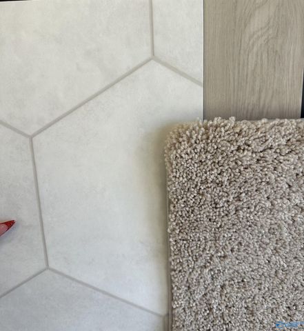 7211 Fox Glen Circle SE, Owens Cross Roads, AL 35763