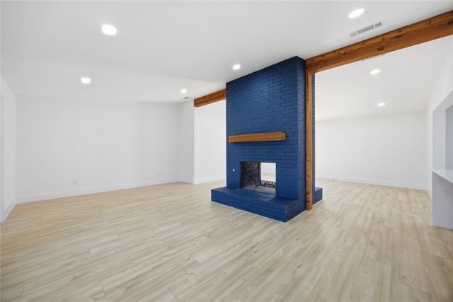 19118 Windmill Lane, Dallas, TX 75252