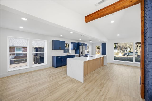 19118 Windmill Lane, Dallas, TX 75252