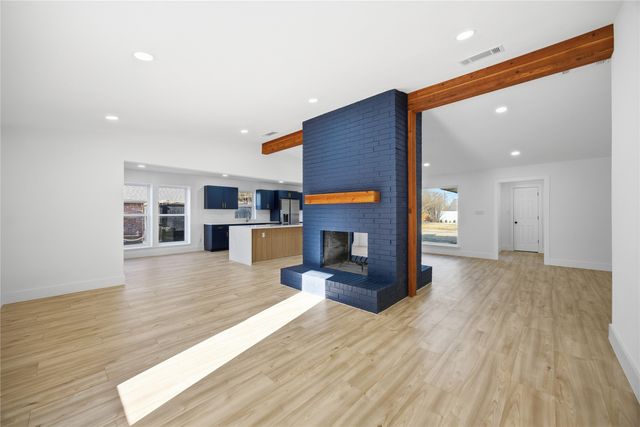 19118 Windmill Lane, Dallas, TX 75252