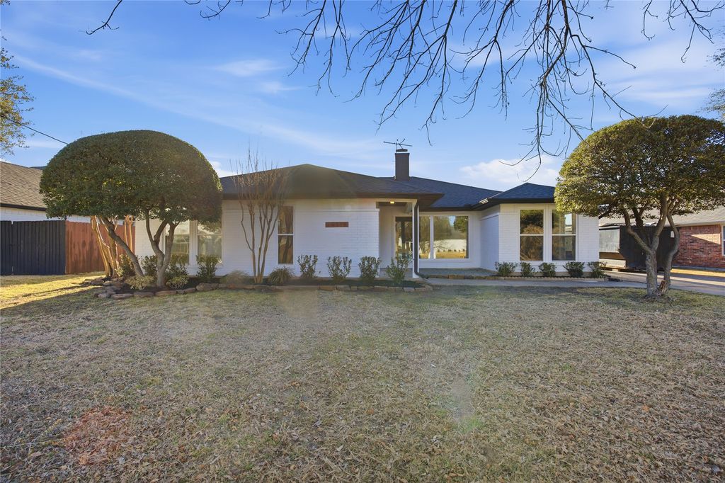 19118 Windmill Lane, Dallas, TX 75252