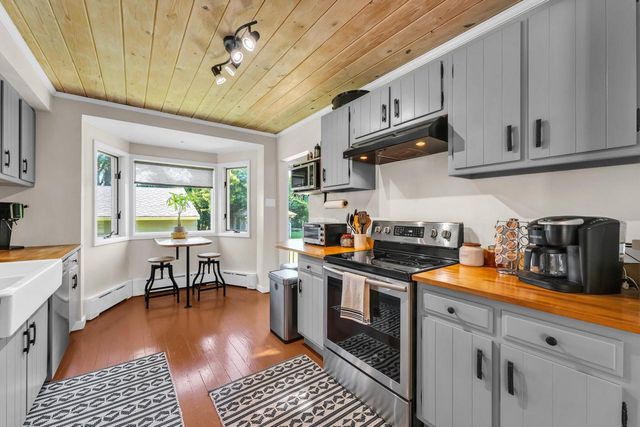 5835 S 92nd STREET, Hales Corners, WI 53130