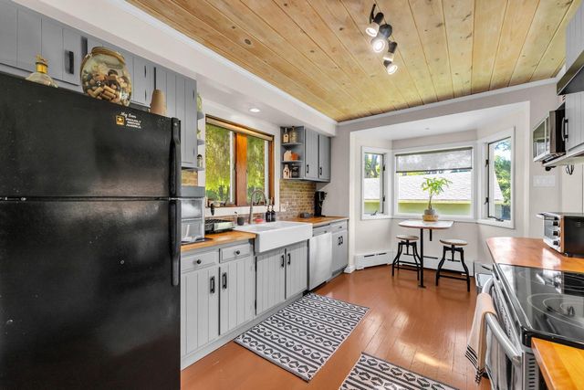 5835 S 92nd STREET, Hales Corners, WI 53130