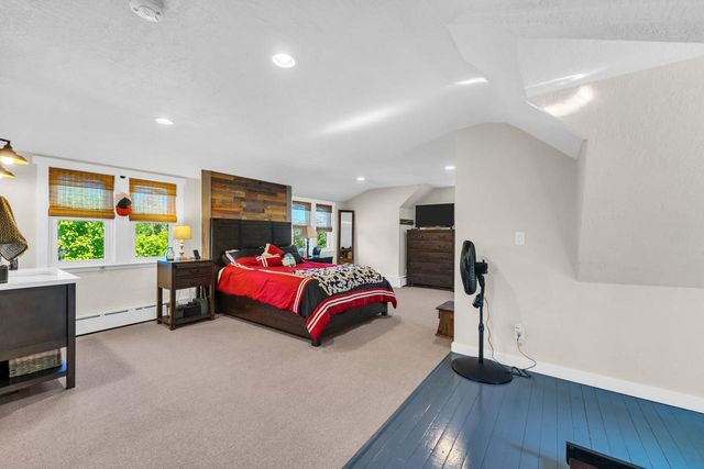 5835 S 92nd STREET, Hales Corners, WI 53130