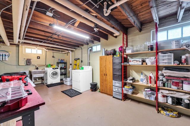 5835 S 92nd STREET, Hales Corners, WI 53130