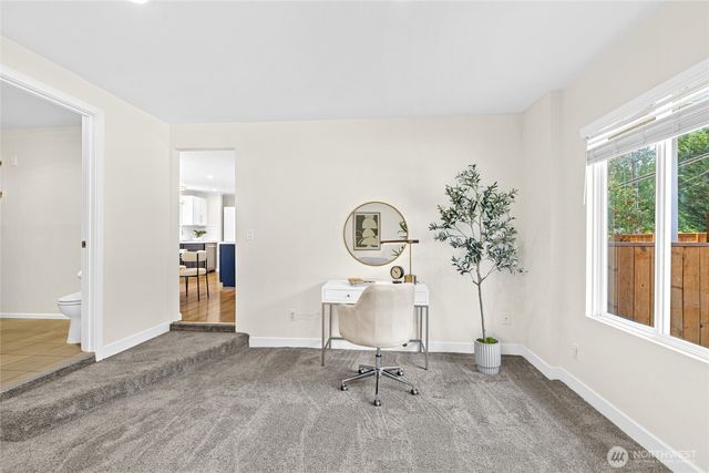 22213 Locust Way, Lynnwood, WA 98036