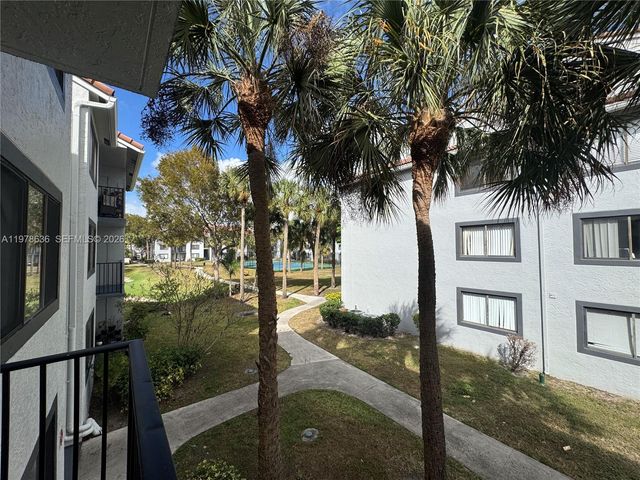 9122 W Atlantic Blvd 722, Coral Springs, FL 33071