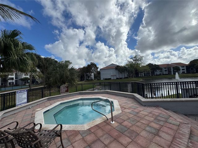 9122 W Atlantic Blvd 722, Coral Springs, FL 33071