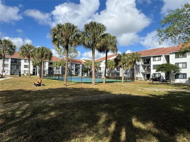 9122 W Atlantic Blvd 722, Coral Springs, FL 33071