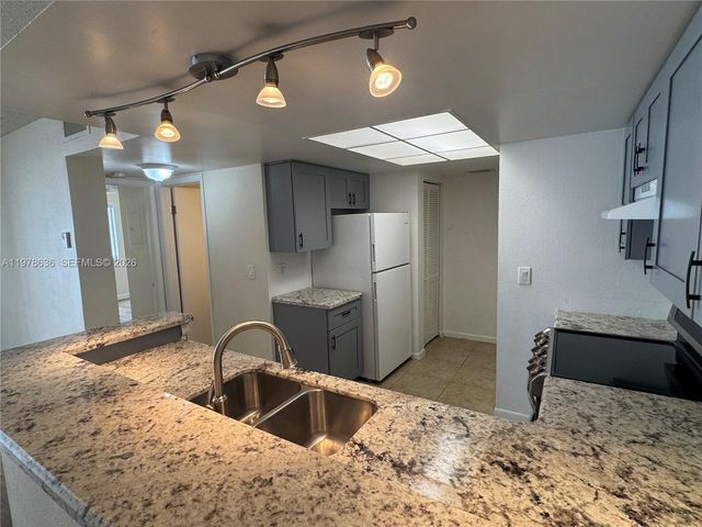 9122 W Atlantic Blvd 722, Coral Springs, FL 33071