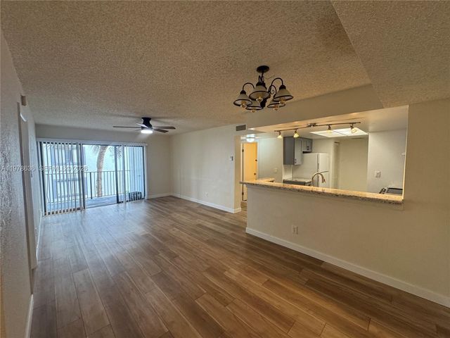 9122 W Atlantic Blvd 722, Coral Springs, FL 33071