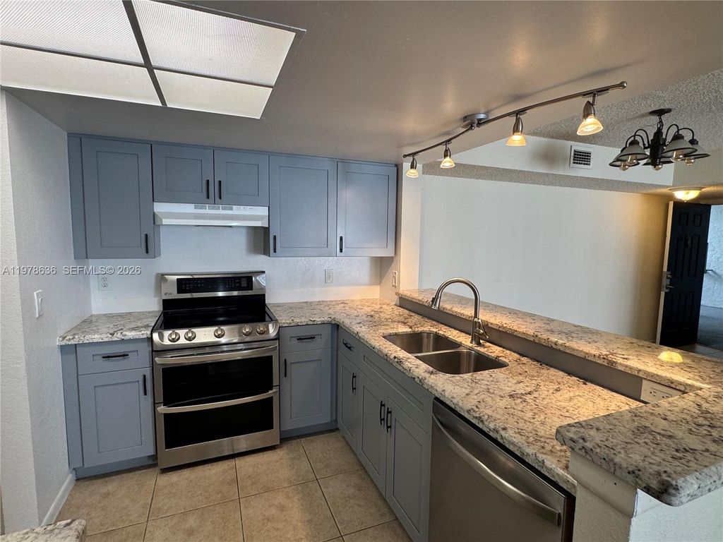 9122 W Atlantic Blvd 722, Coral Springs, FL 33071