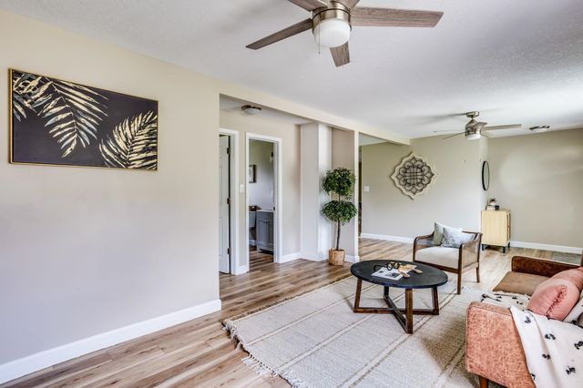 1131 N Gow St, Wichita, KS 67203