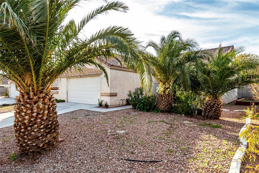 5931 Whalers Drift Street, North Las Vegas, NV 89031 — photo 4