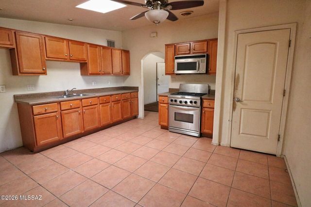 601 N San Jose Avenue, Tucson, AZ 85745