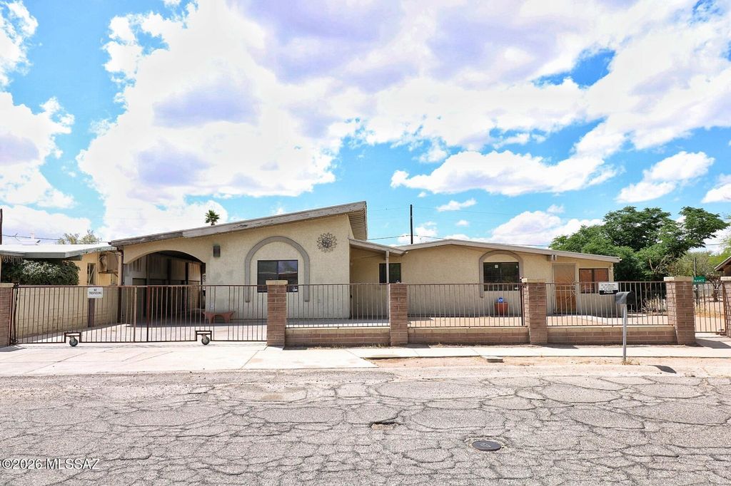 601 N San Jose Avenue, Tucson, AZ 85745