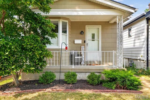 6409 Marquette Avenue, St Louis, MO 63139