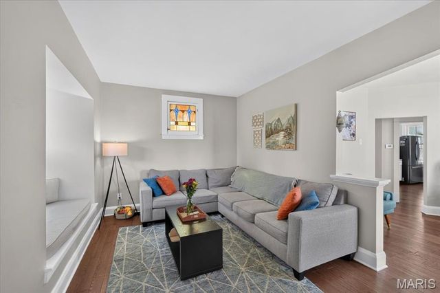 6409 Marquette Avenue, St Louis, MO 63139