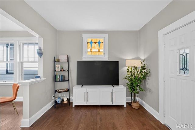 6409 Marquette Avenue, St Louis, MO 63139