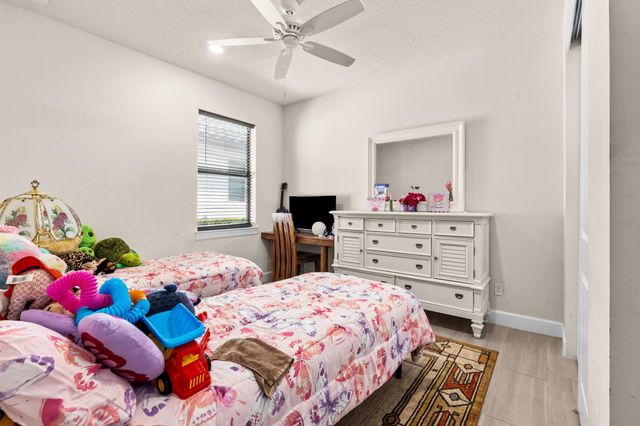 4658 Pratt Circle, Vero Beach, FL 32967