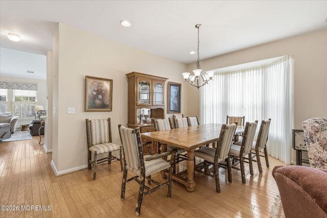39 Newport Street, Barnegat, NJ 08005
