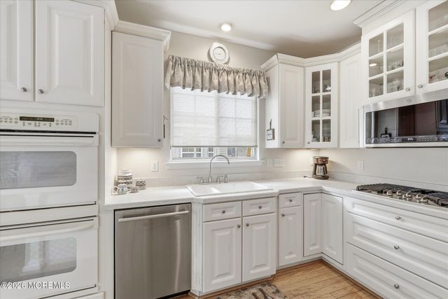 39 Newport Street, Barnegat, NJ 08005