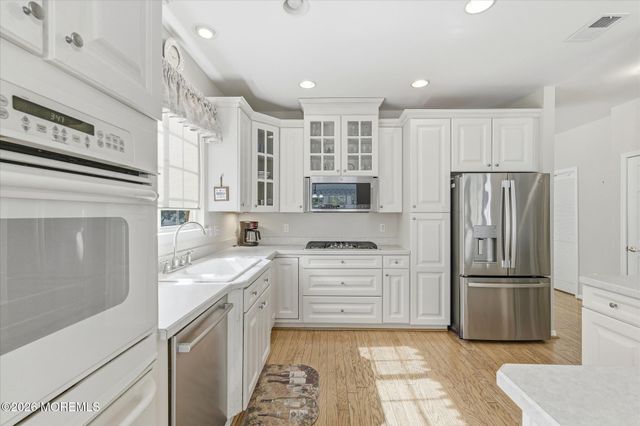 39 Newport Street, Barnegat, NJ 08005