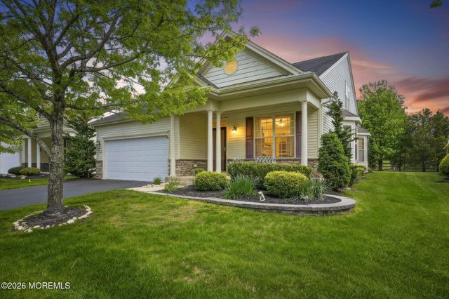 39 Newport Street, Barnegat, NJ 08005