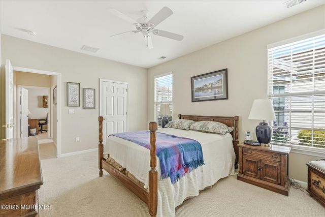 39 Newport Street, Barnegat, NJ 08005