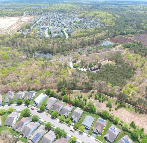 39 Newport Street, Barnegat, NJ 08005