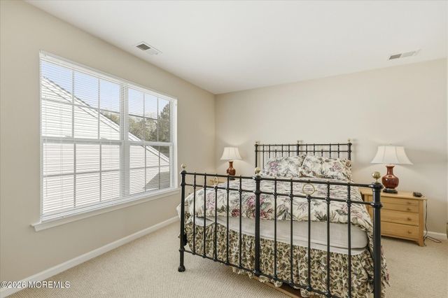 39 Newport Street, Barnegat, NJ 08005