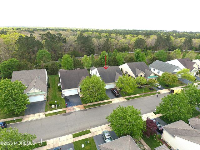 39 Newport Street, Barnegat, NJ 08005