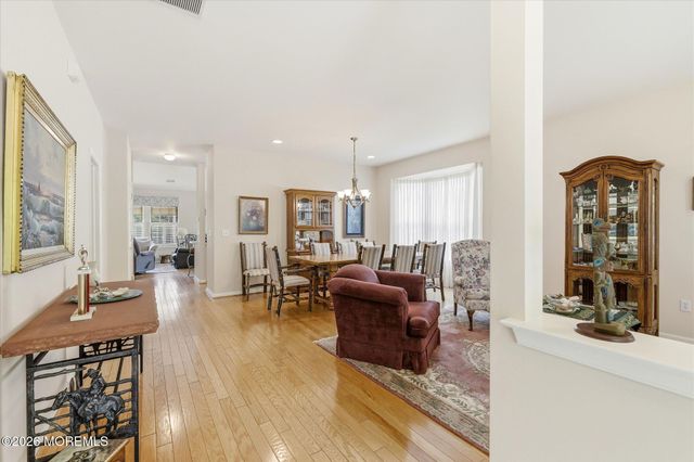 39 Newport Street, Barnegat, NJ 08005