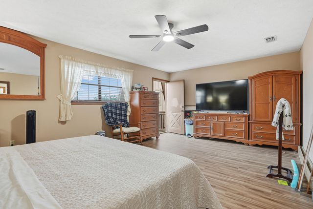 3615 Phillips Lane, Panama City, FL 32404