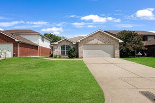 9824 Stoney Bridge Road, Fort Worth, TX 76108