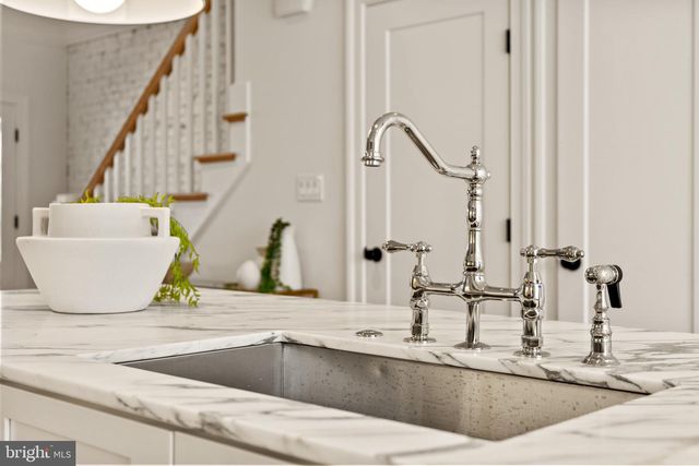 1413 TAYLOR ST NW, Washington, DC 20011