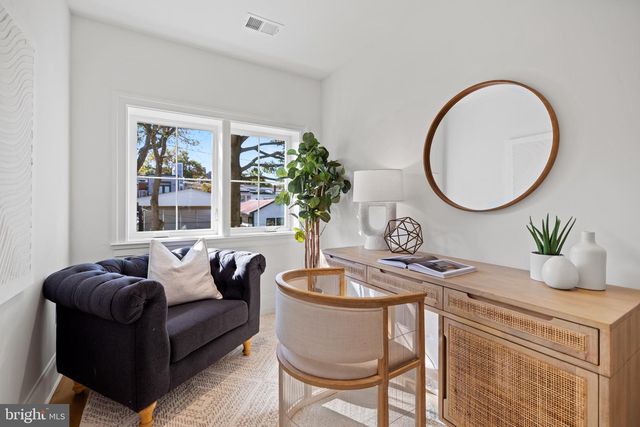 1413 TAYLOR ST NW, Washington, DC 20011