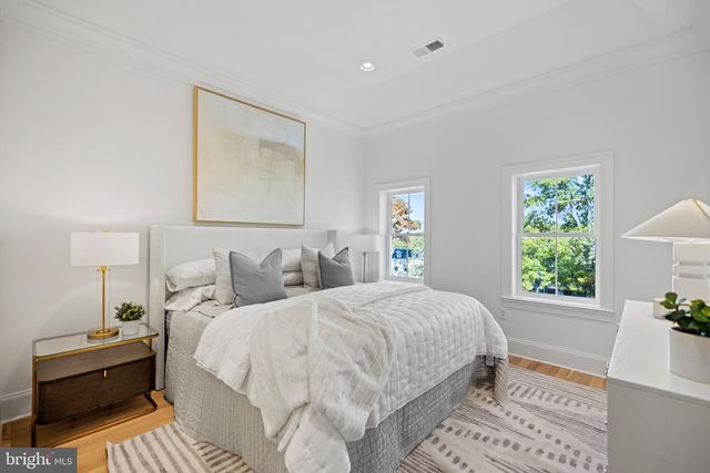 1413 TAYLOR ST NW, Washington, DC 20011