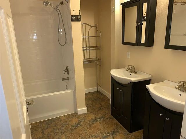 3228 Cockrell Avenue, Fort Worth, TX 76109