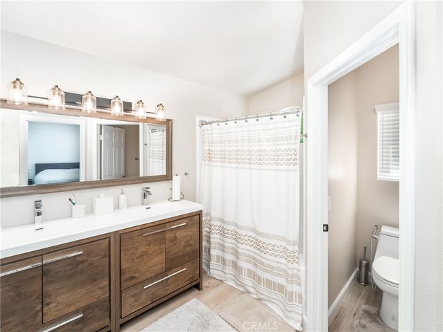 23304 W Vail, West Hills, CA 91307