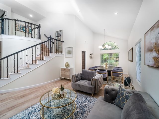 23304 W Vail, West Hills, CA 91307