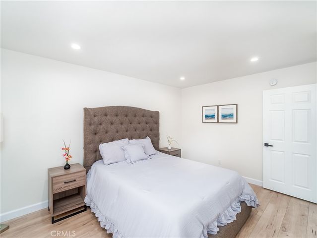 23304 W Vail, West Hills, CA 91307
