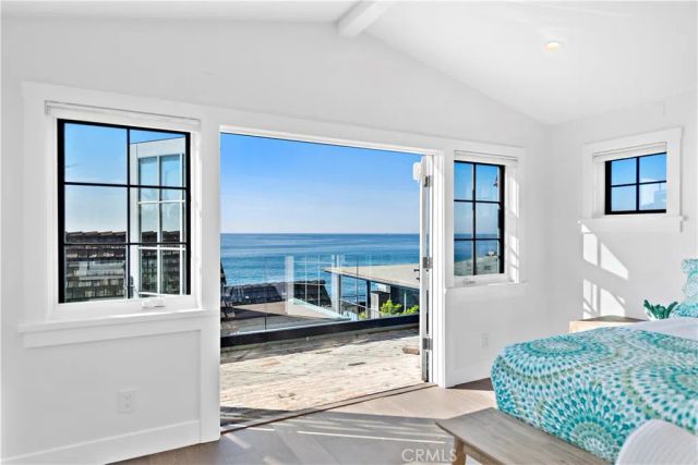 156 Pearl Street, Laguna Beach, CA 92651