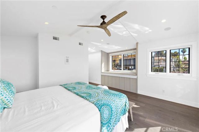 156 Pearl Street, Laguna Beach, CA 92651