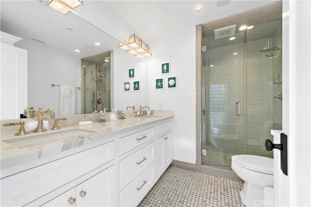 156 Pearl Street, Laguna Beach, CA 92651
